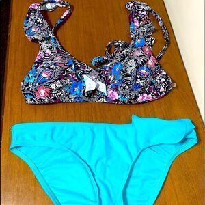 Shade and shore bikini 